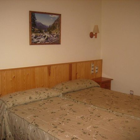 Hostal Pernalle Erill la Vall Exteriör bild