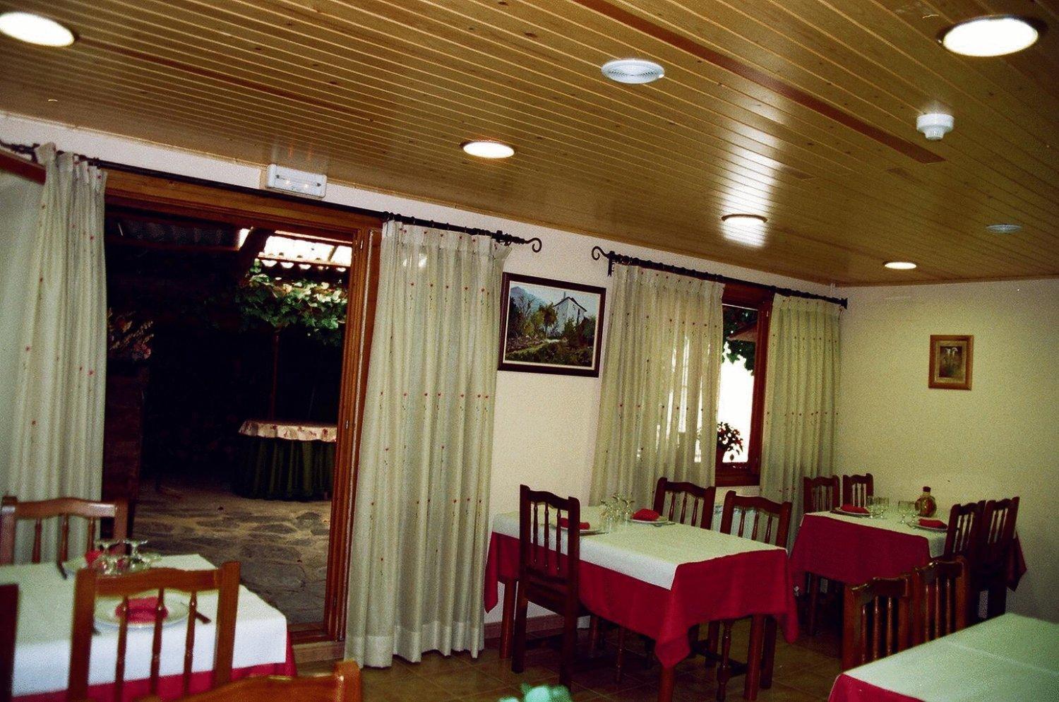 Hostal Pernalle Erill la Vall Exteriör bild