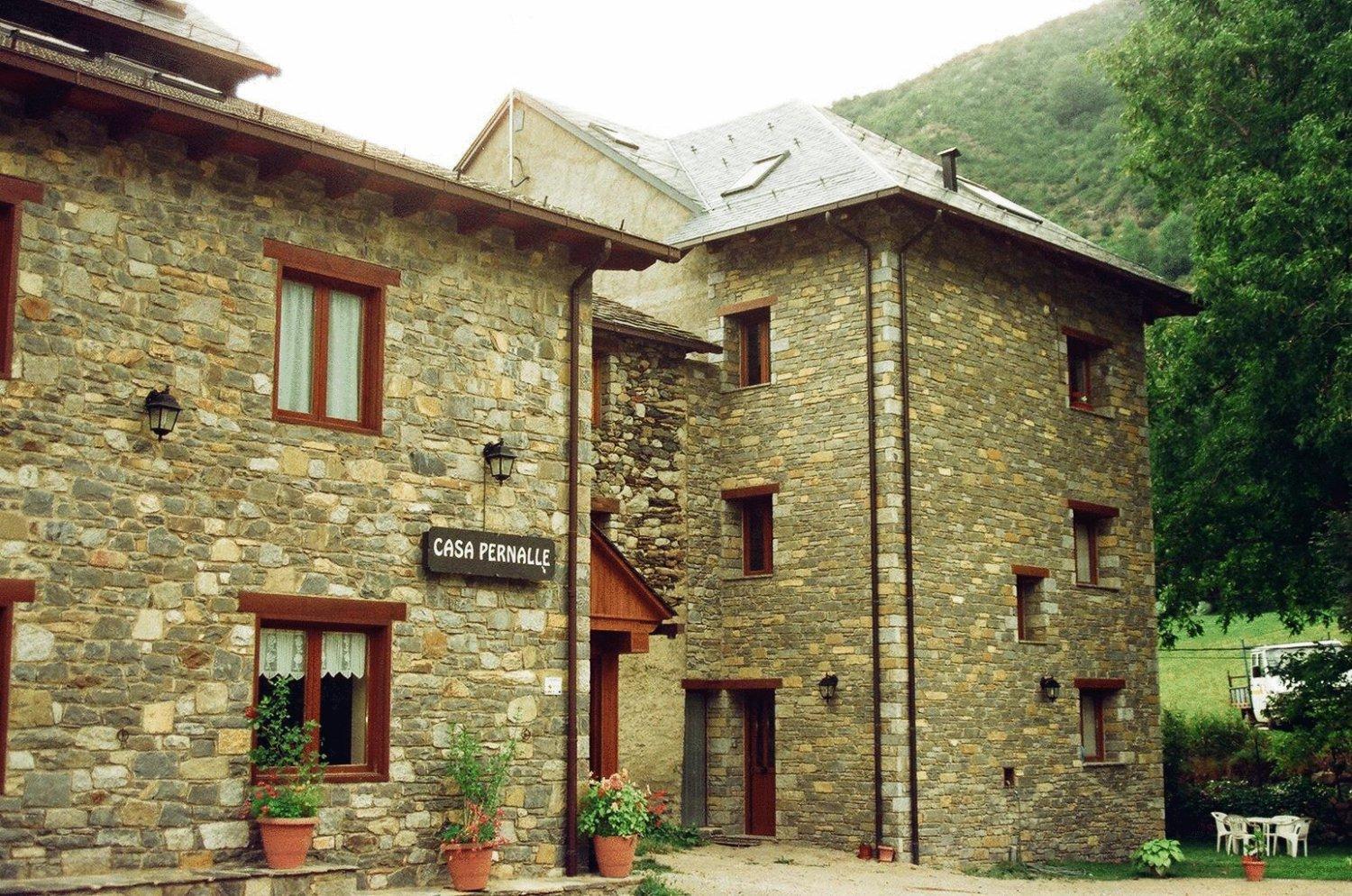 Hostal Pernalle Erill la Vall Exteriör bild